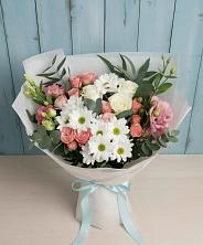 Букет цветов из:  Розы, Лизиантусы и Хризантемы в Ульянино