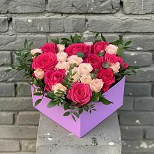 Цветочная композиция из Розы в коробке в Ульянино