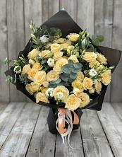 Букет цветов из:  Розы и Лизиантусы в Ульянино