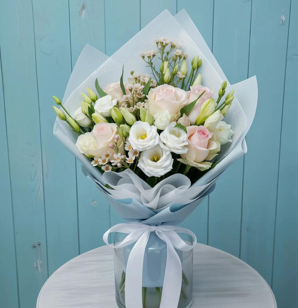 Букет цветов из: Розы и Лизиантусы в Ульянино