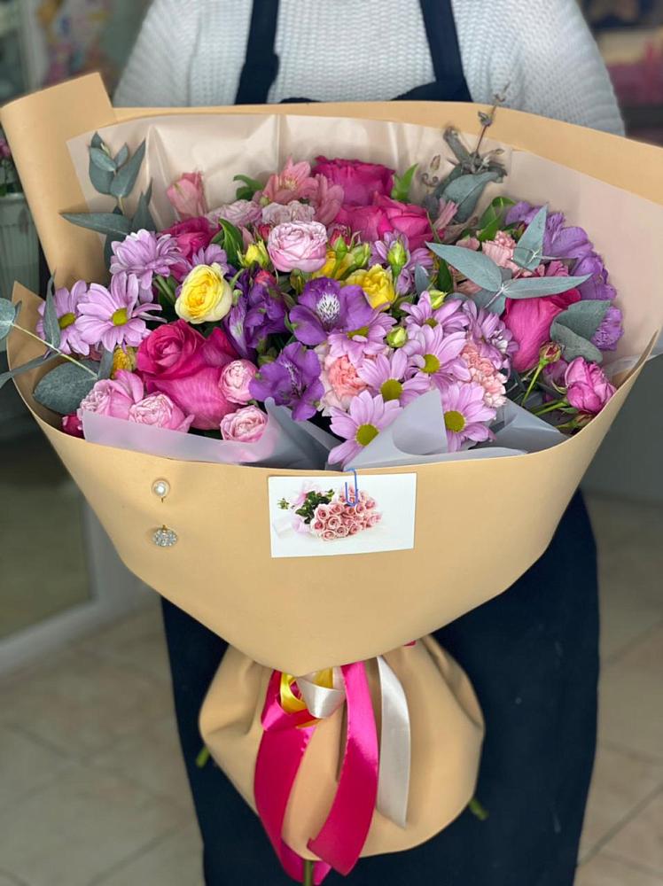 Букет цветов из: Хризантемы, Гвоздики и Альстромерии в Ульянино