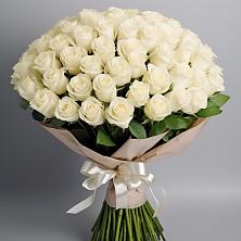 Букет 101 беля роза Белоснежка в Ульянино