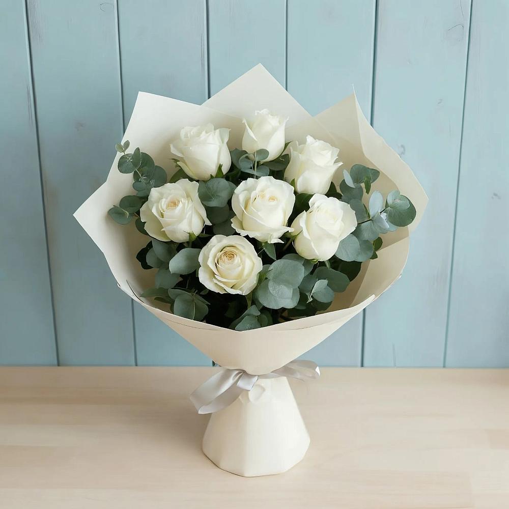 Букет Белые розы в Эвкалипте в Ульянино