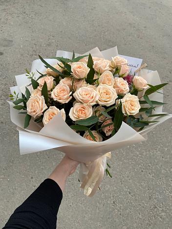 Букет Кремовые розы Латте в Ульянино