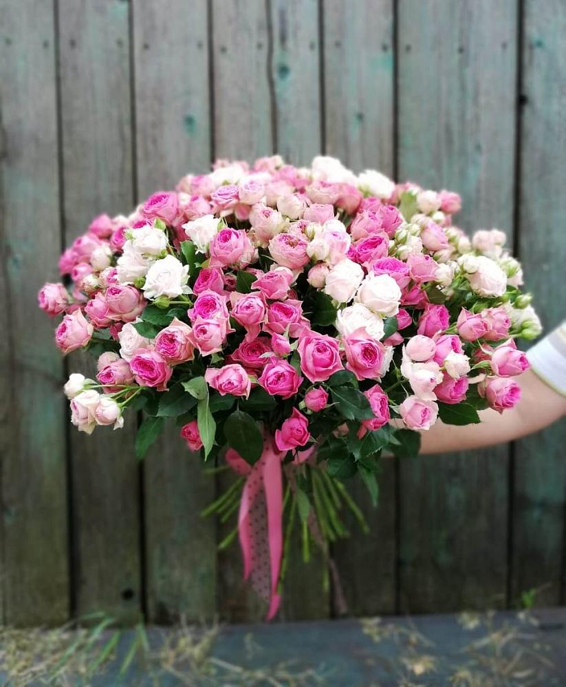 Букет Розовые кустовые розы Натали и Лав Лидия в Ульянино