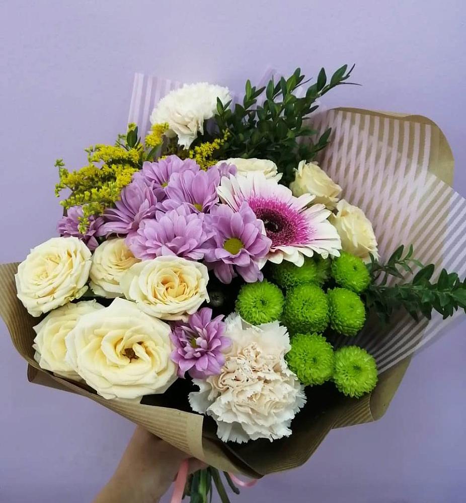 Букет цветов из: Хризантемы, Розы, Гвоздики и Герберы в Ульянино