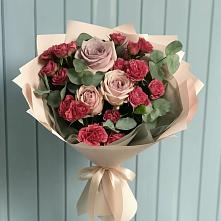 Букет цветов из:  Гвоздики и Розы в Ульянино